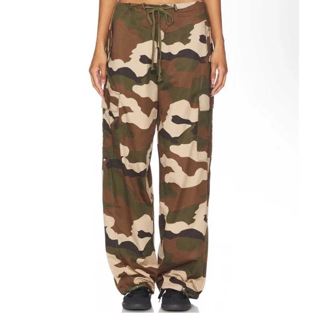 Good American Parachute Cargo Pants Fatigue Green Camo Size Medium